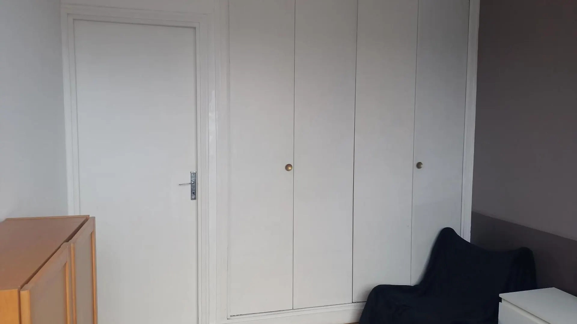 Quiet Bedroom, Comfy King Size Bed, Shared Bathroom, Paris Center 0*,  France